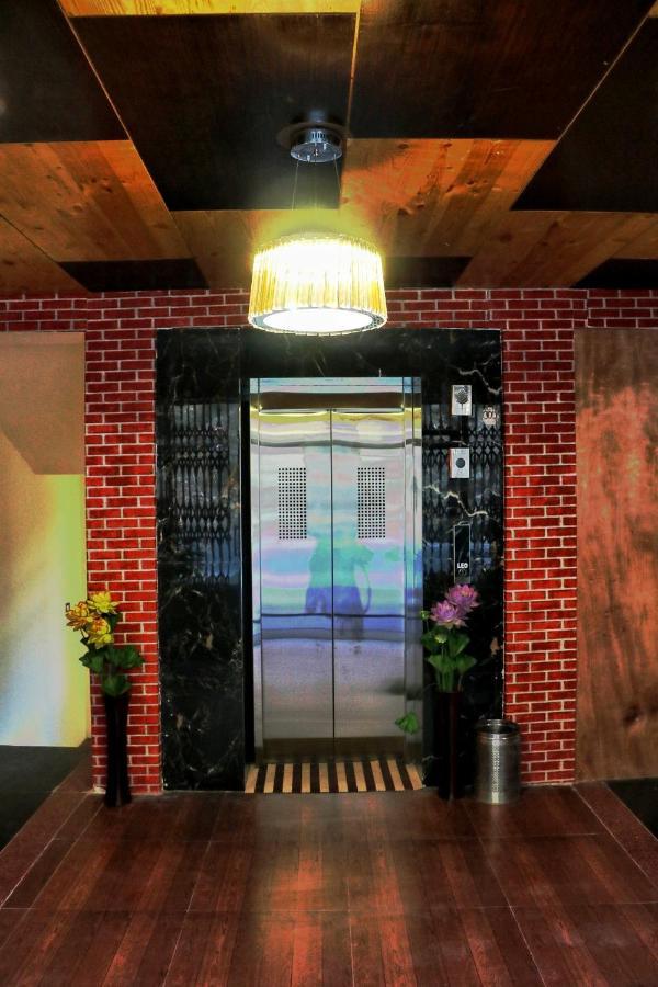 The Royal Kargil Hotel Exterior foto